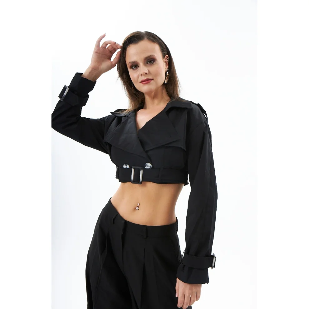 Evoq Nine - Belt Detailed Crop Trench Coat