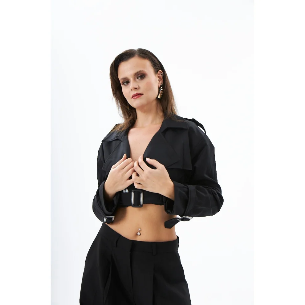 Evoq Nine - Belt Detailed Crop Trench Coat