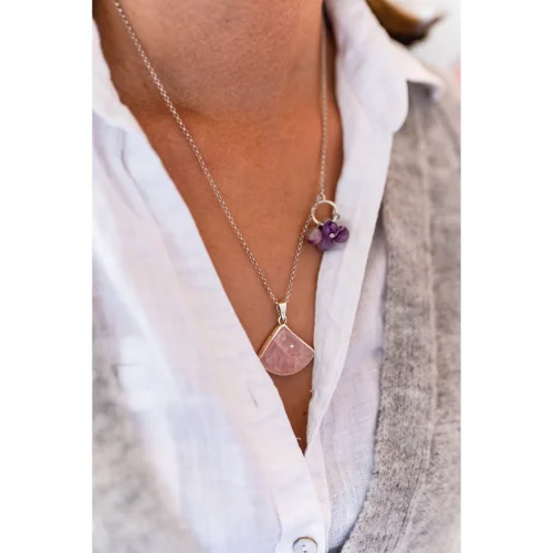 İz Jewel - Love And Rain Necklace