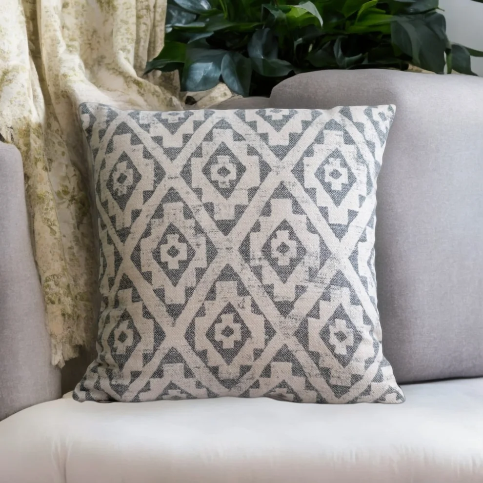 Miliva Home - Geometric Design Aztec Throw Pillow Cover