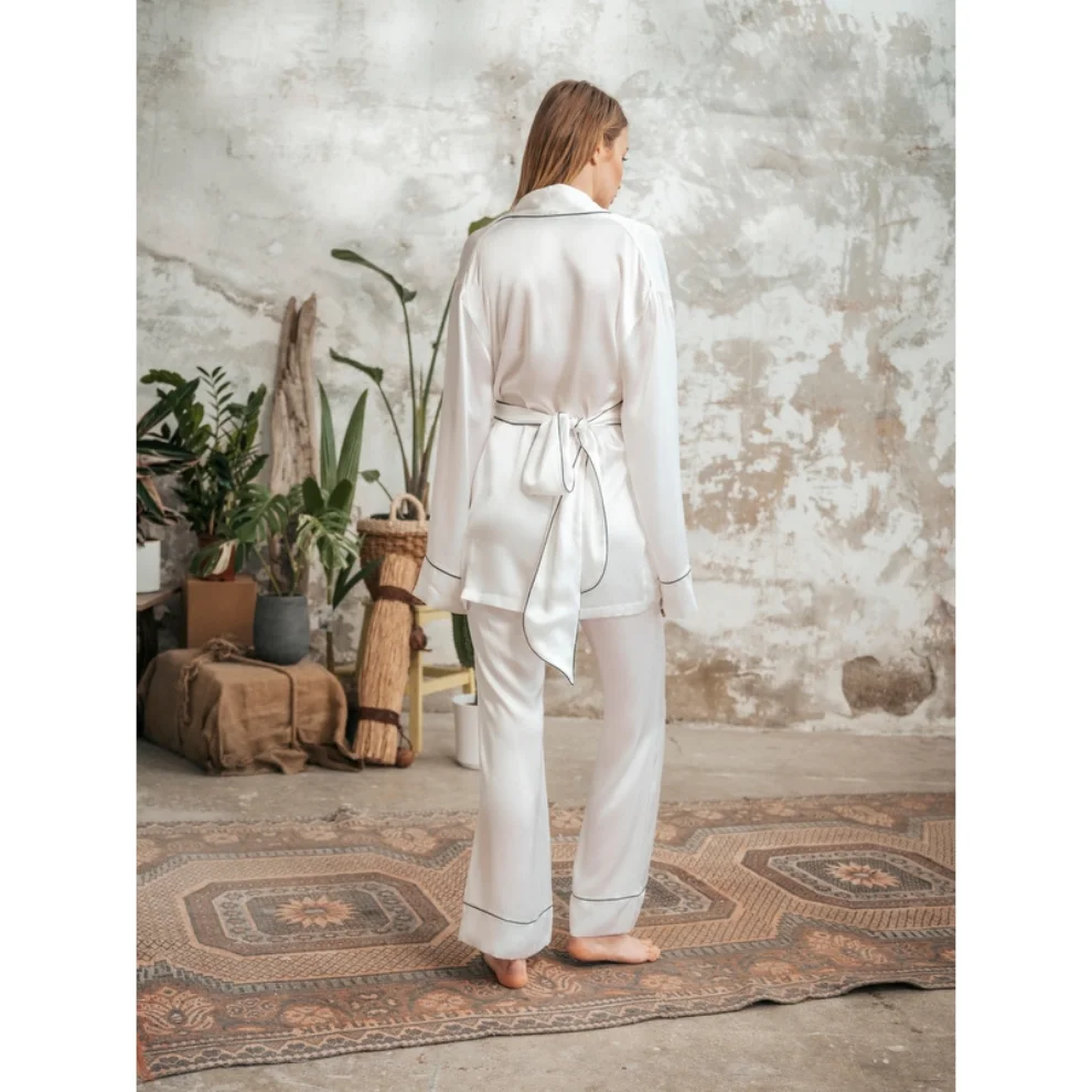 Zau - Elegant Pure Silk Pajama Set