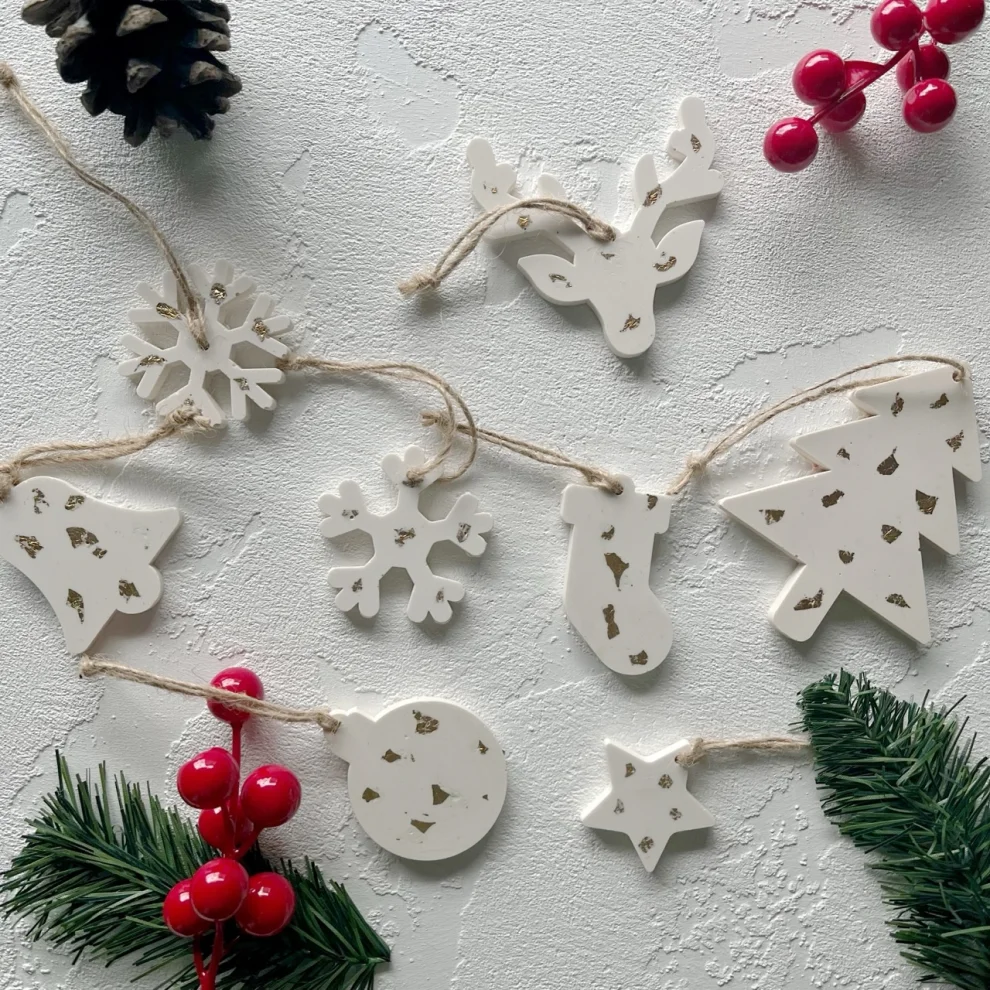 Palp Studio - Holly Jolly Christmas Ornament Set