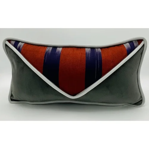 Lau Pillow