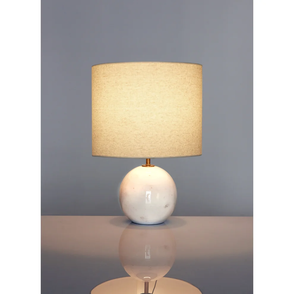 Y19 Design - Round Marble Table Lamp