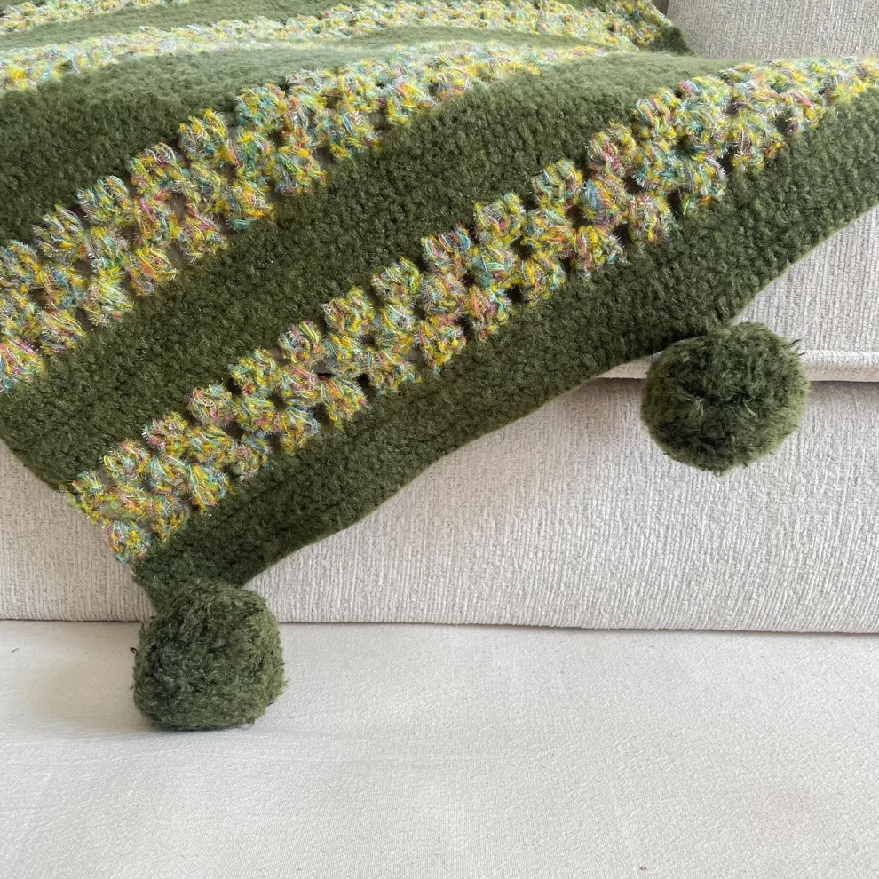 Macra Home - Hand Knitted Bed - Sofa Blanket