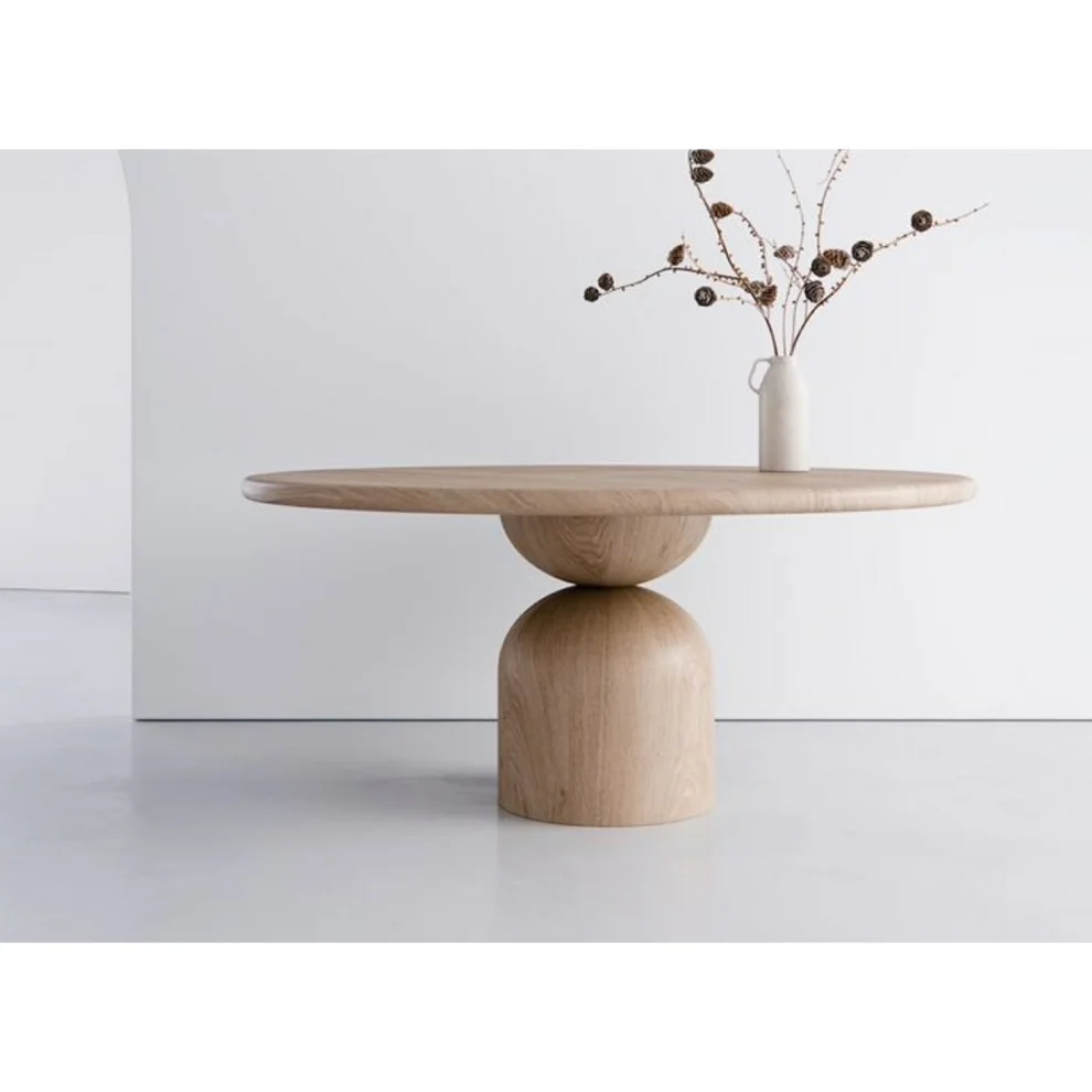 Sohomanje - Round Natural Wood Dining Table