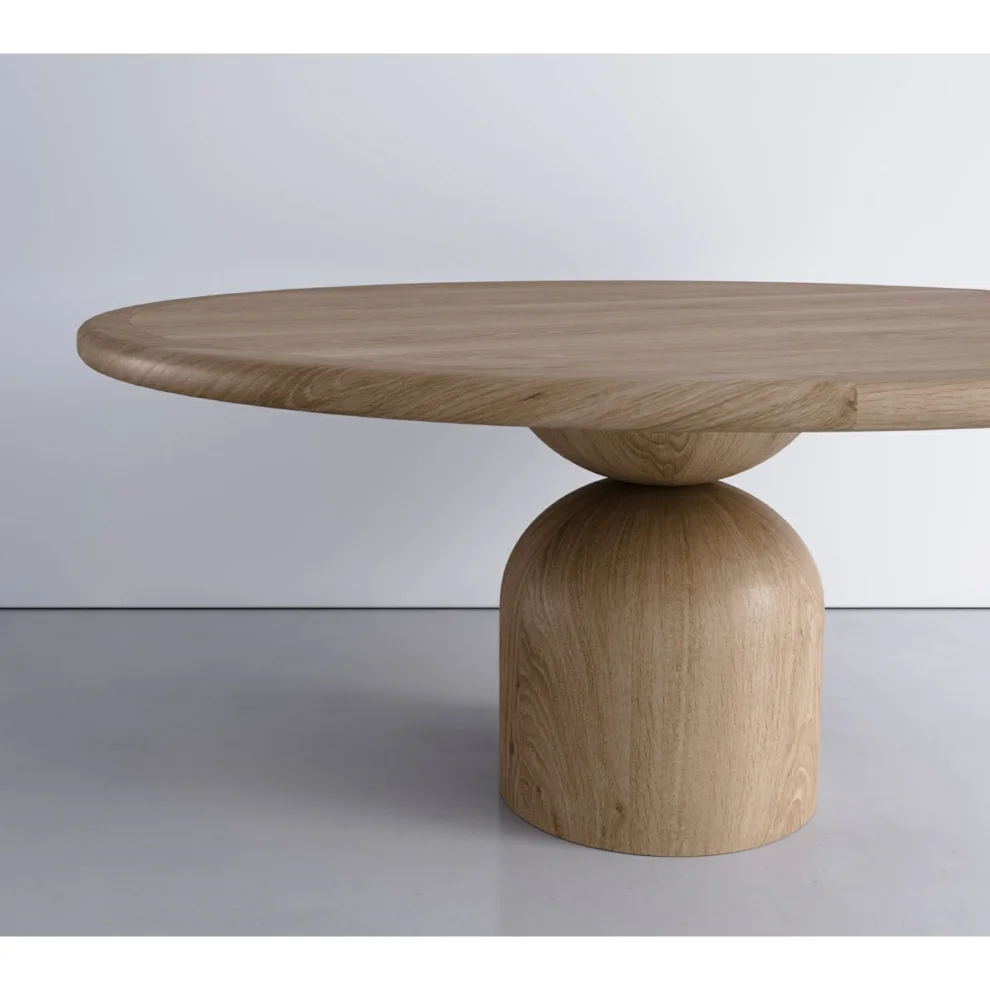 Sohomanje - Round Natural Wood Dining Table