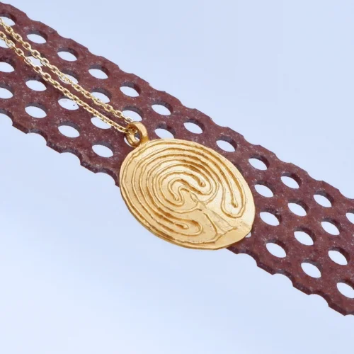 Derya Hayırlı - Cretan Maze Necklace