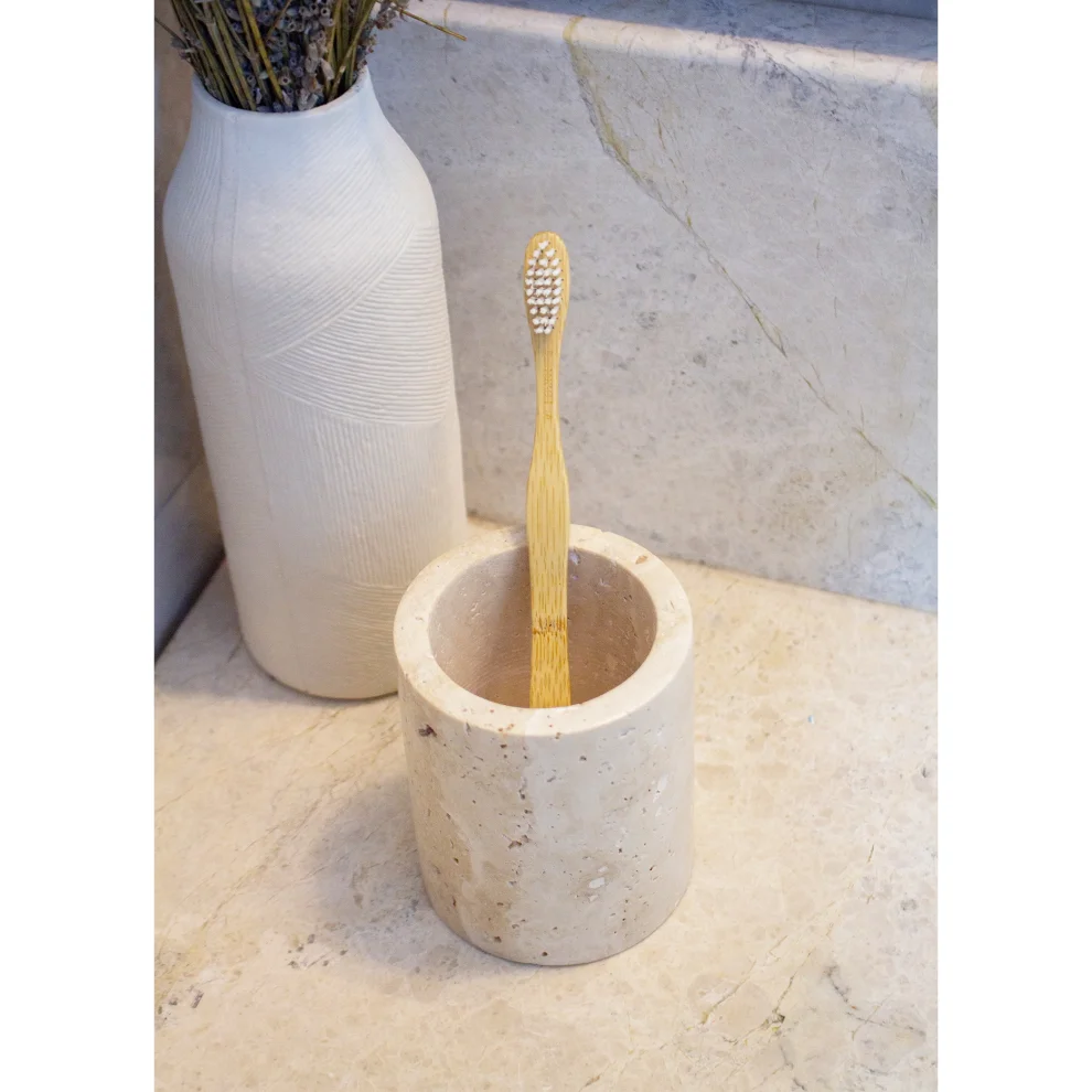 ODA.products - Luna Toothbrush Holder