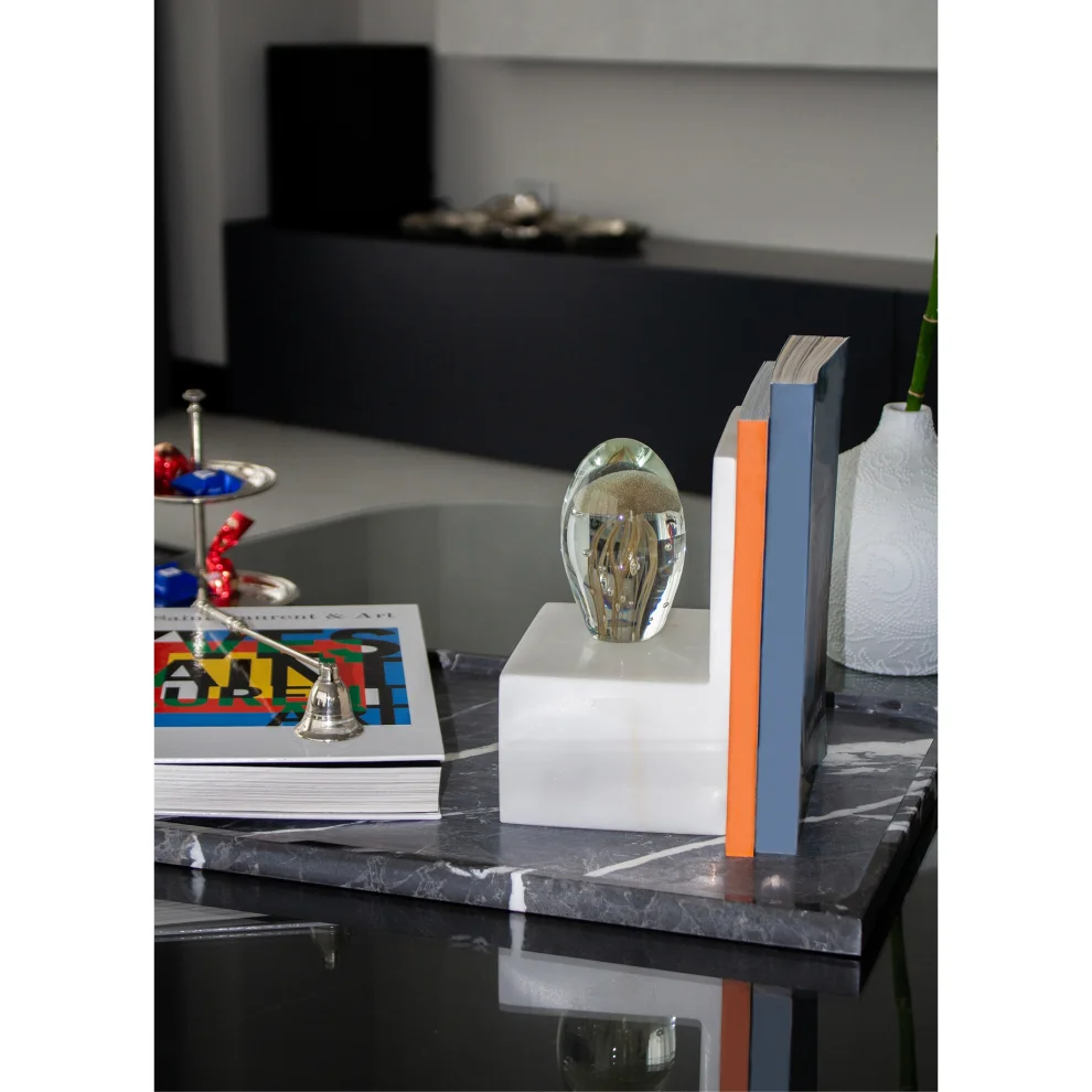 ODA.products - Lyra Book Holder