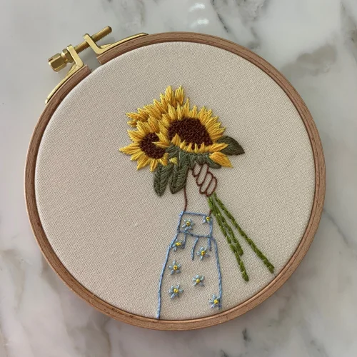 DEAR HOME - Sunflower Embroidery Hoop Art