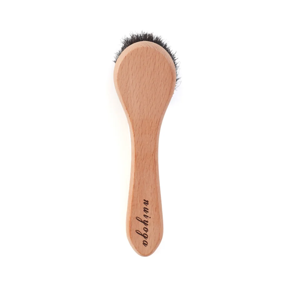 Nui Yoga - Horsehair Face Brush - Black