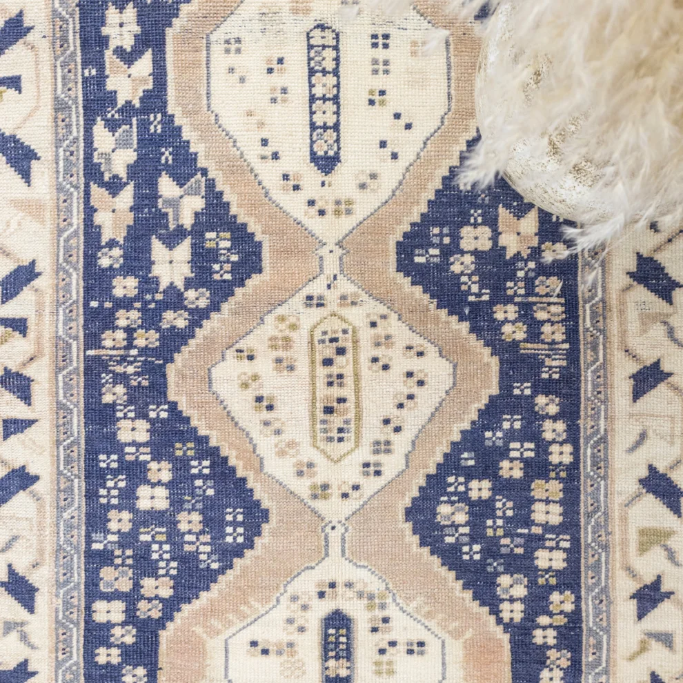 Soho Antiq - Abrajli Hand Weaving Wool Carpet 86x159cm
