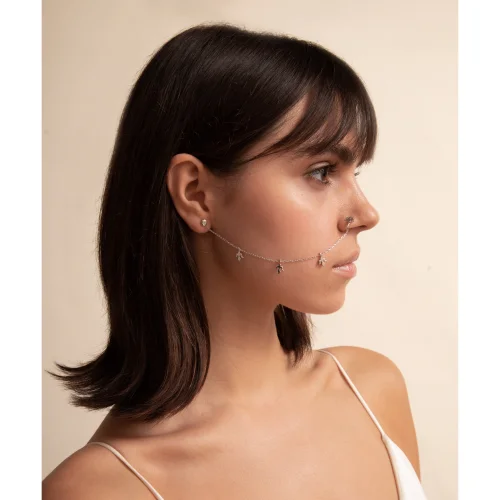 Luna Merdin - Alka Nose Piercing