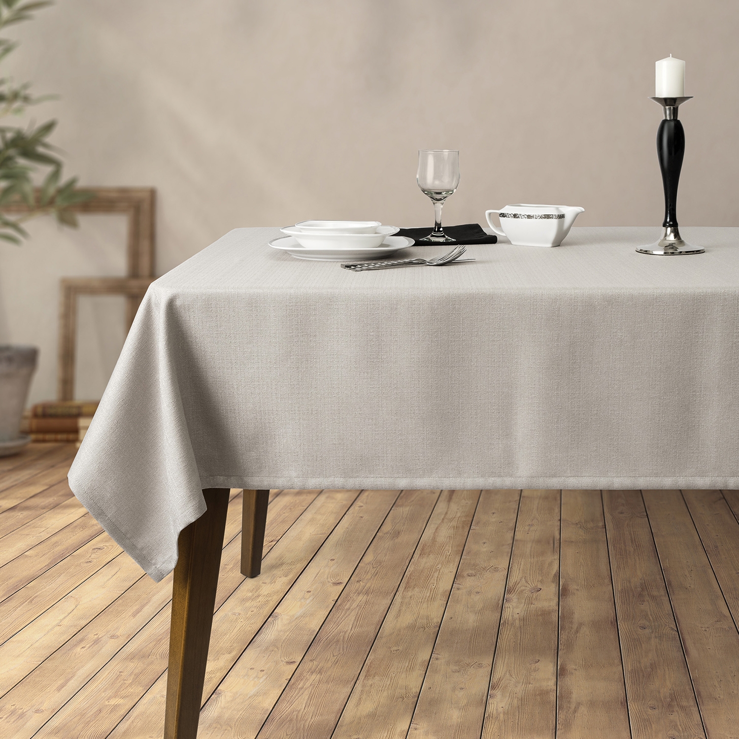 Grande Table Cloth