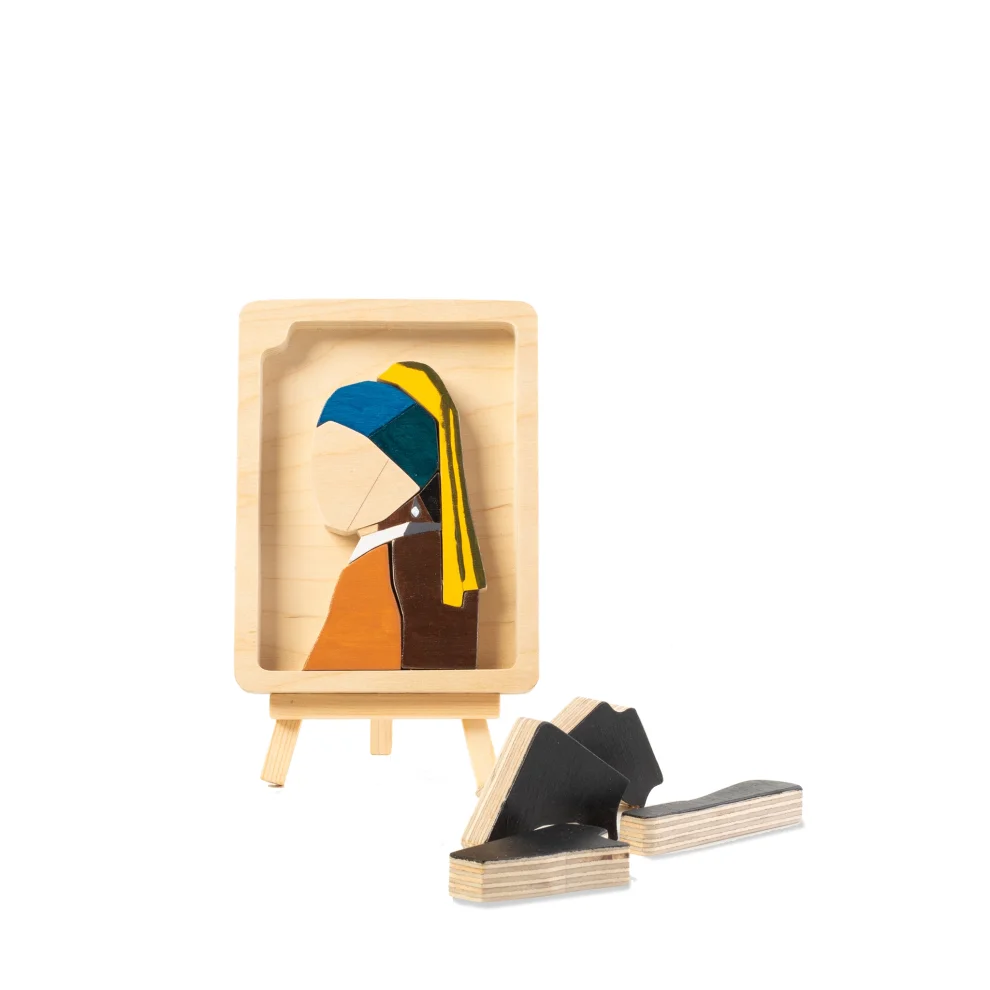 Mne Work - Pearl Earring Girl Wooden Jigsaw Puzzle