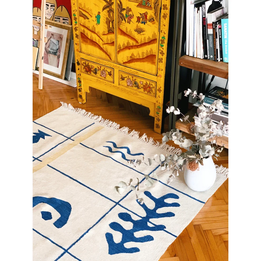 Figure - Berceste Rug