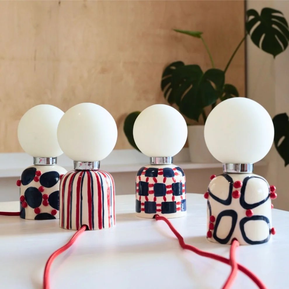 Salt.d - Line Ceramic Table Lamp