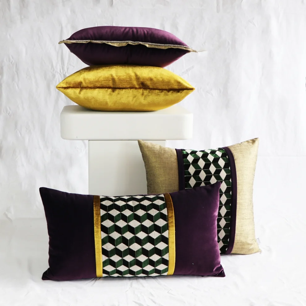 Boom Bastık - Velvet Buttoned Pillow