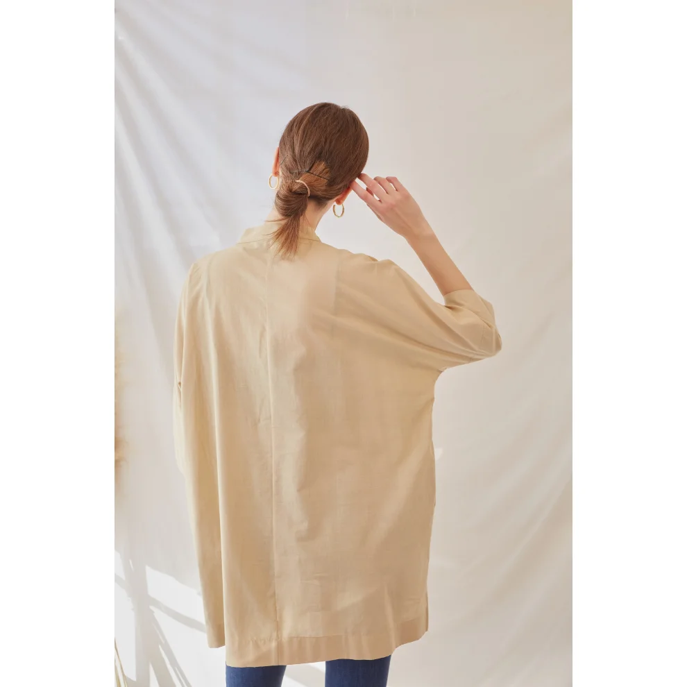 Delicate - Oversize Shirt With Pockets