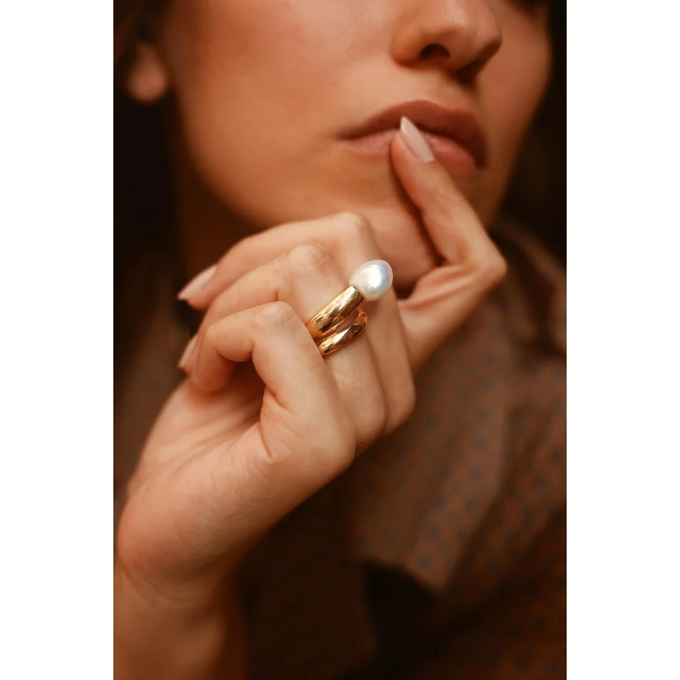 Linya Jewellery - Lisa Baroque Pearl Ring