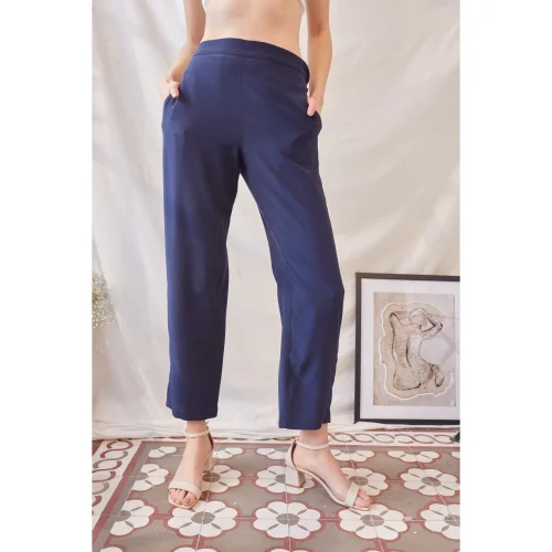 Delicate - Silk Pants