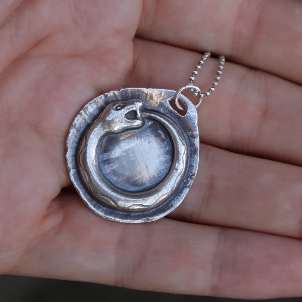 Atölye Lup - Silver Ouroboros Necklace