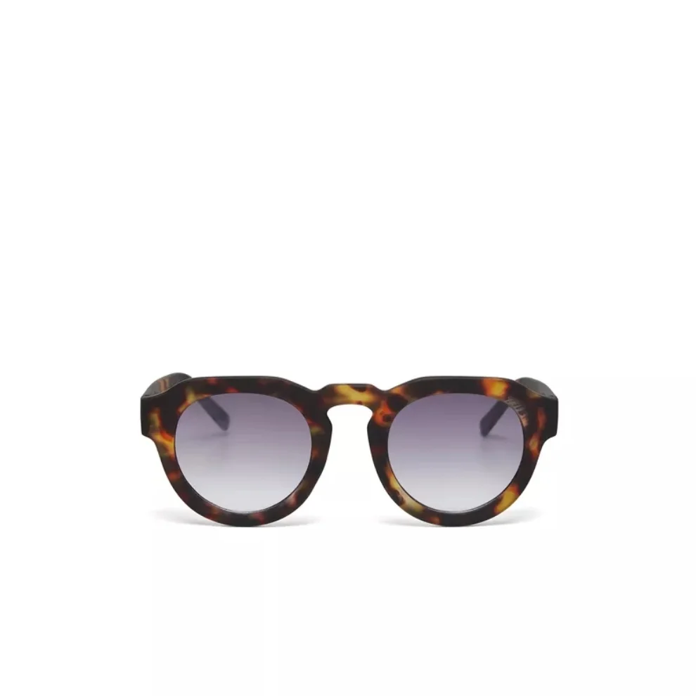 Okkia Eyewear - Zeno Round Unisex Classic Havana Sunglasses Gradient