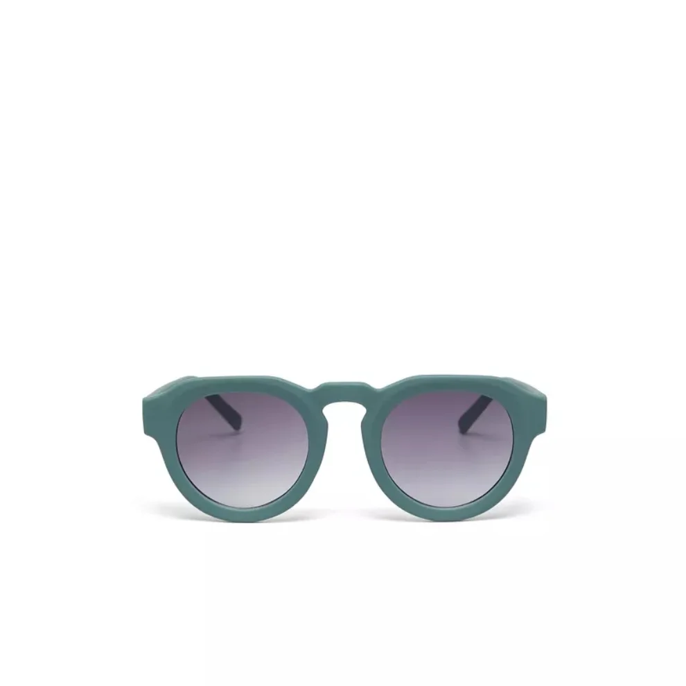 Okkia Eyewear - Zeno Round Unisex Classic Havana Sunglasses Gradient