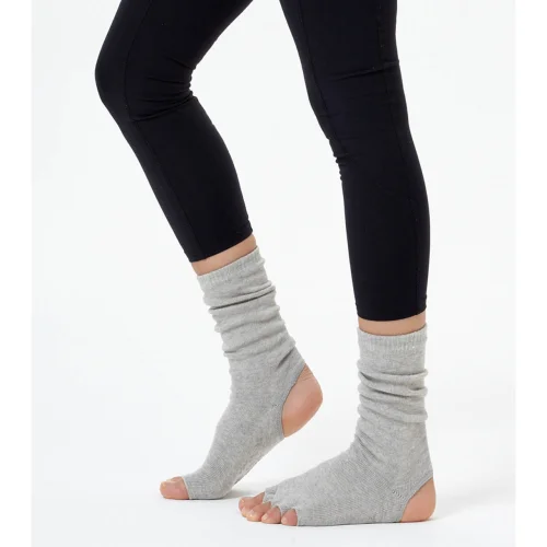 Nui Yoga - Grey Ankle Yoga & Pilates Socks