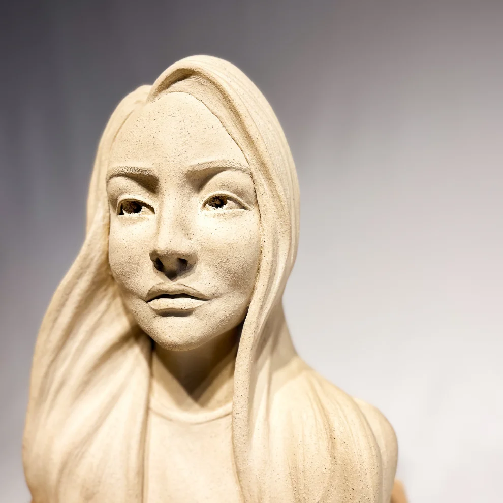 DuaAlaliArt - Women Sculpture