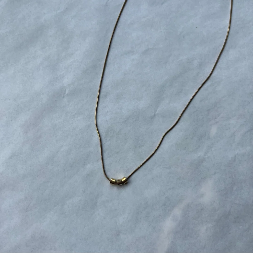 Lit Clue - Nonentity Gold Italian Snake Chain Necklace