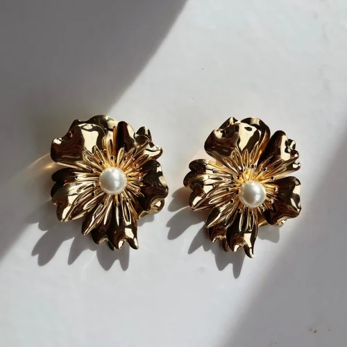 Lunysian - Blossom Earrings