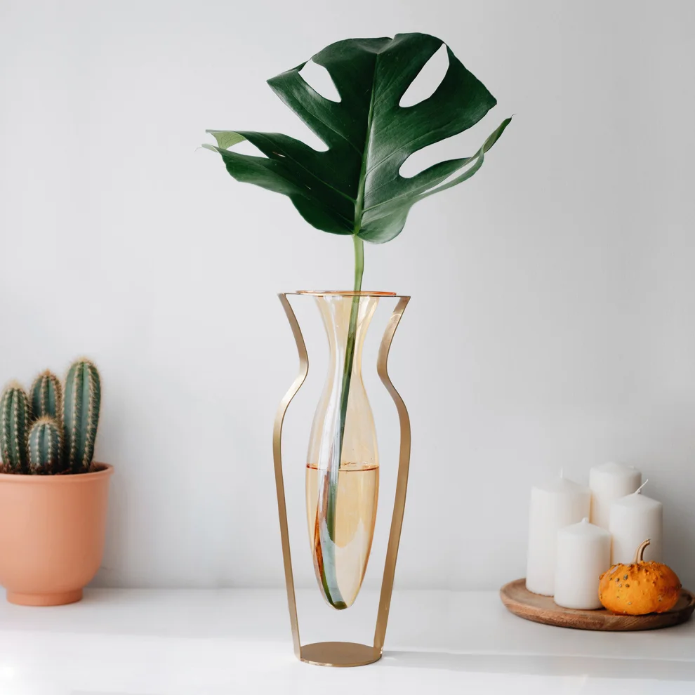 Kitbox Design - Droplet Tall Vase