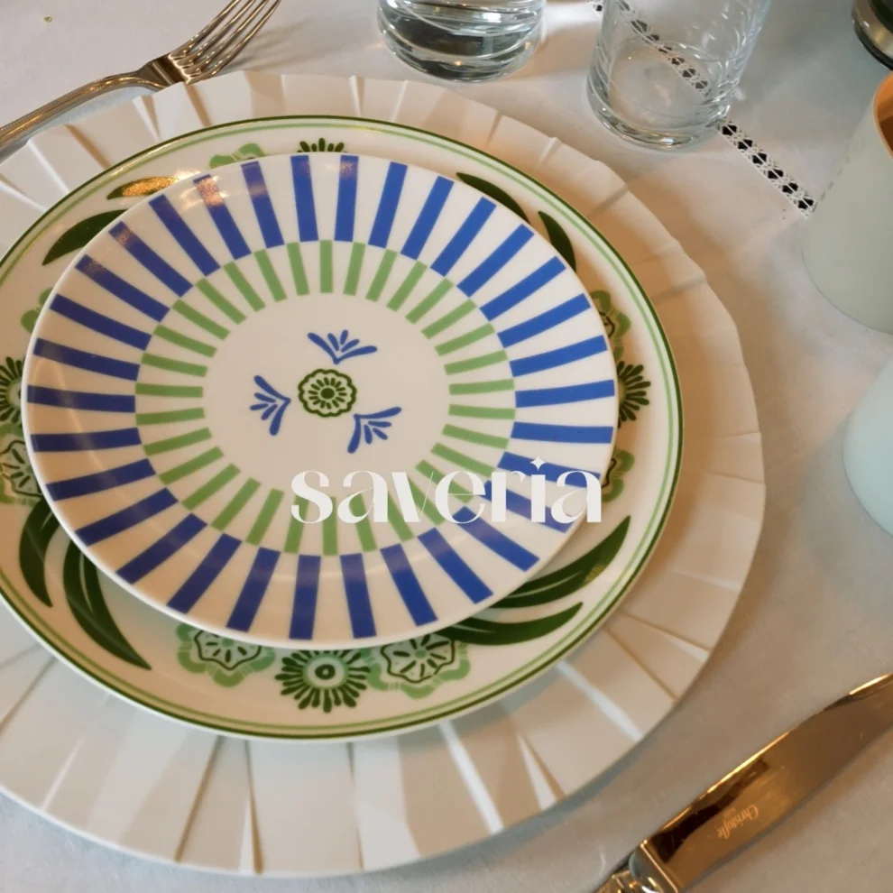 Saveria Living - Emerald Rosemary Porcelain Plate
