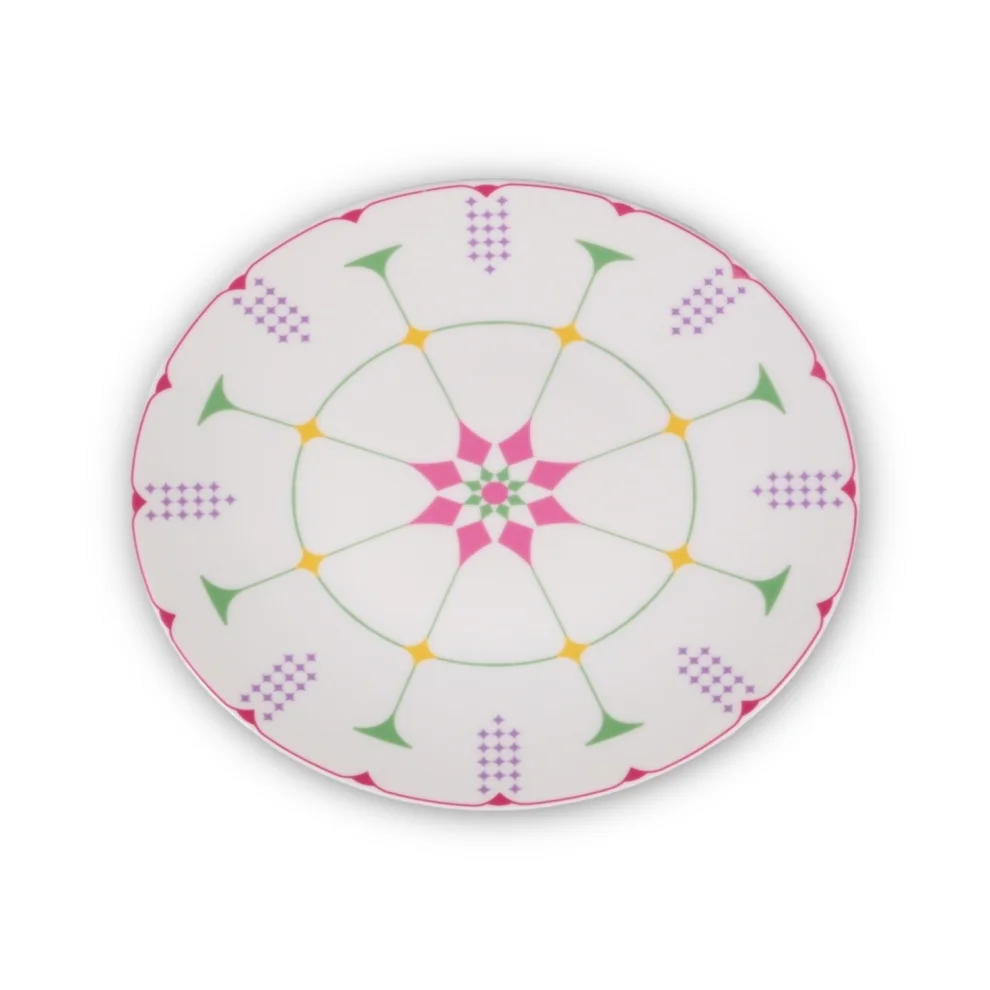 Saveria Living - Pink Dahlia Porcelain Plate
