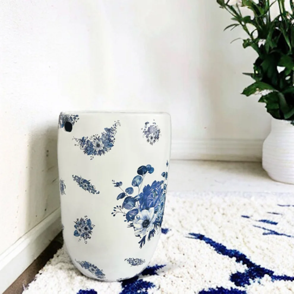 Box Co Concept - Blu Blanc Ceramic Stool