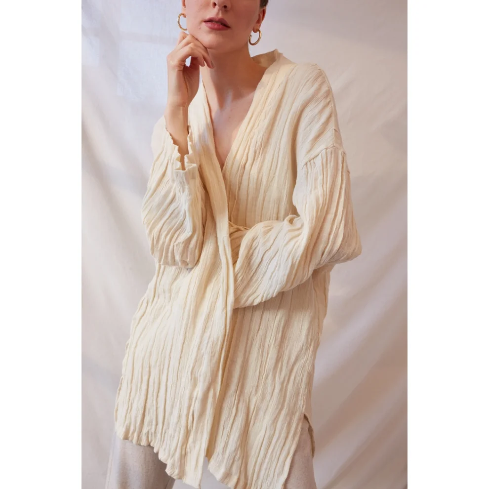 Delicate - Raw Linen Crinkle Kimono