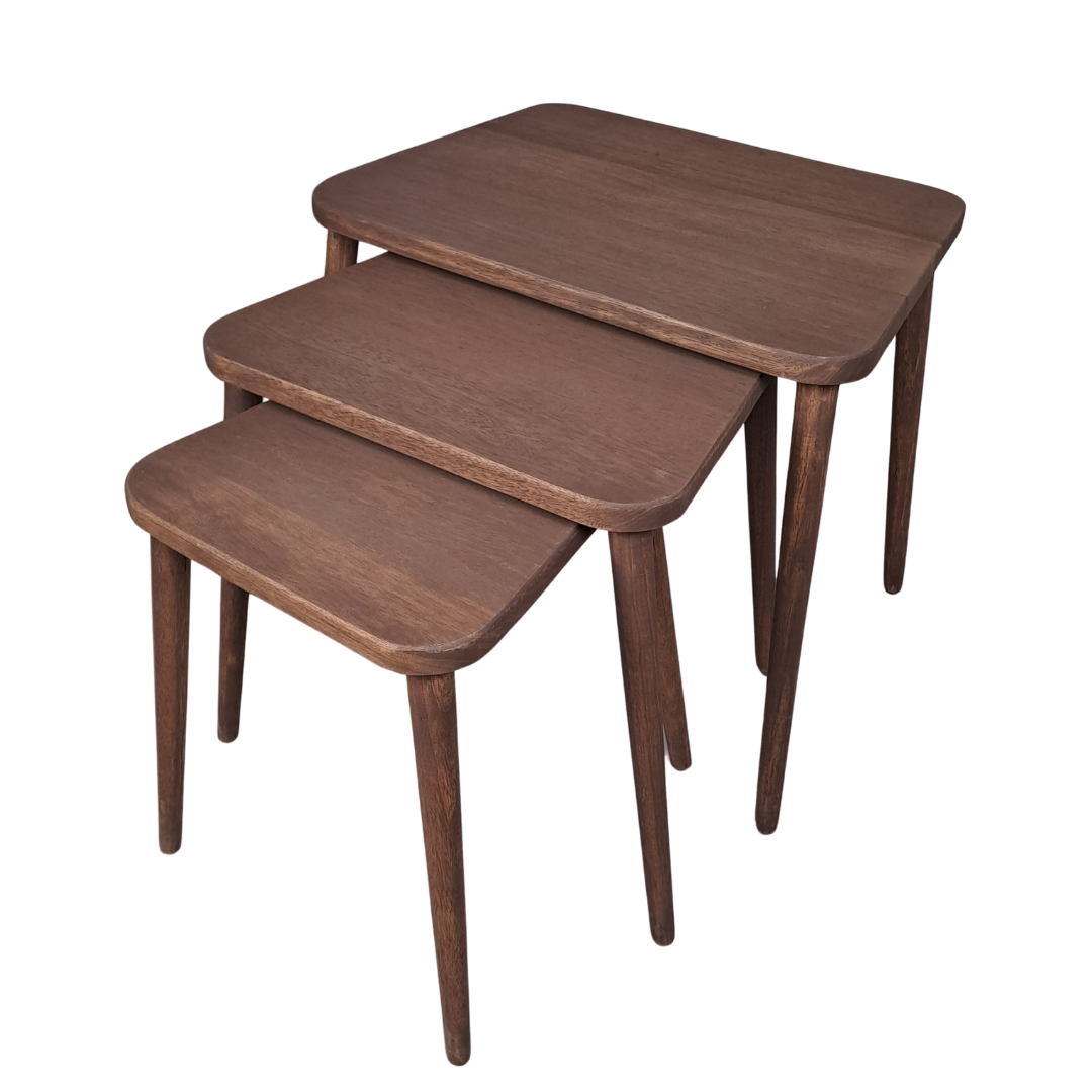 Turnoak Nesting Table