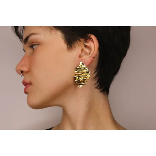 Kimi by Öykü Kaya - Antique Twist Mini Earrings