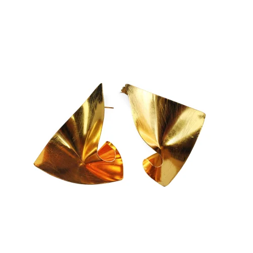 Kimi by Öykü Kaya - Twist Gold Plated Brushed Earrings