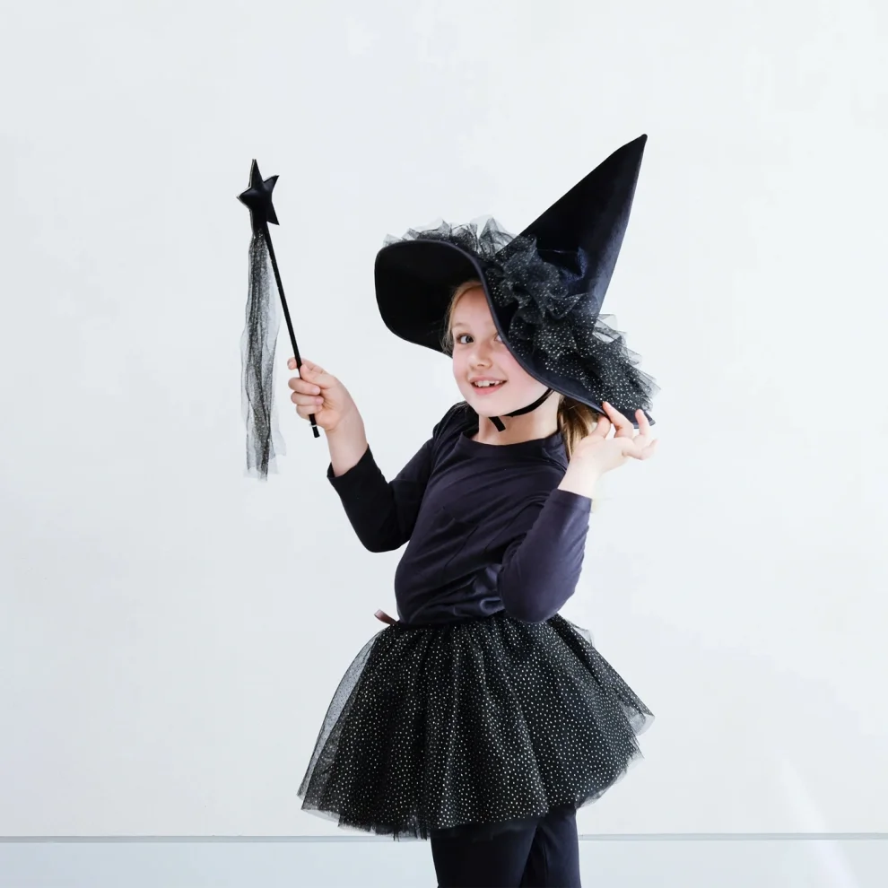 Mimi & Lula Esmerelda witch wand Mimi & Lula Esmerelda witch wand