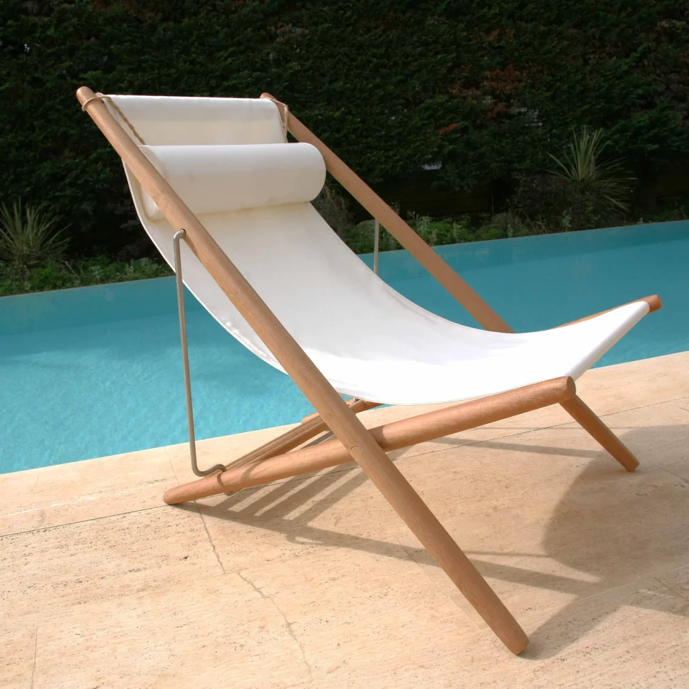 Casa Ciara - Iroko Lounge Chair