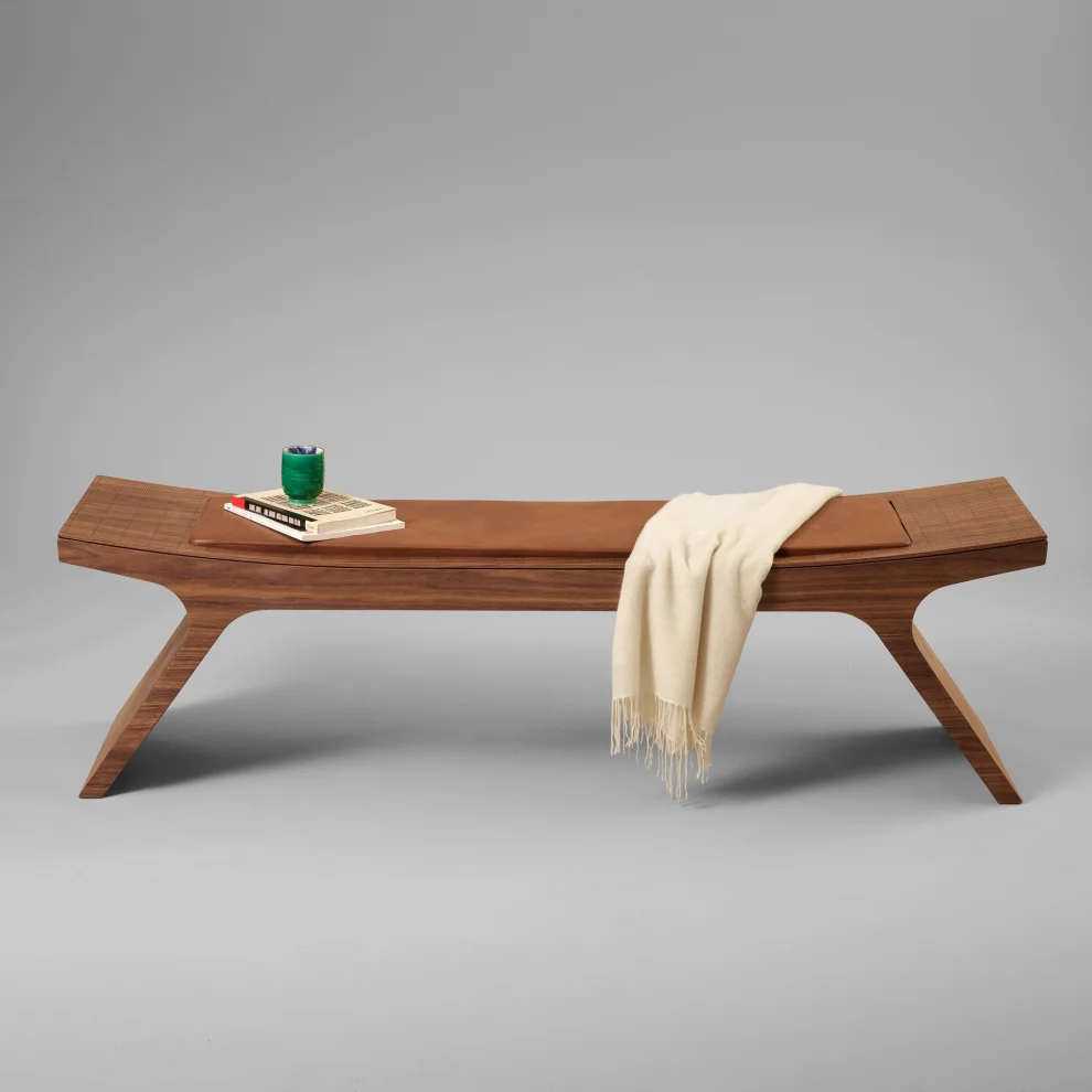 Gaen Studio - Kobe Bench