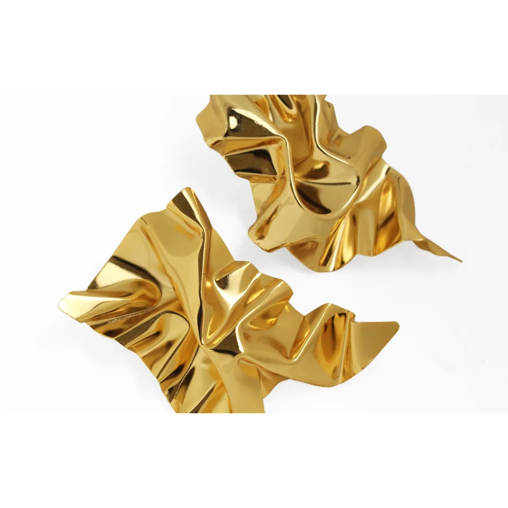 Kimi by Öykü Kaya - Twist Gold Plated Curly Earrings