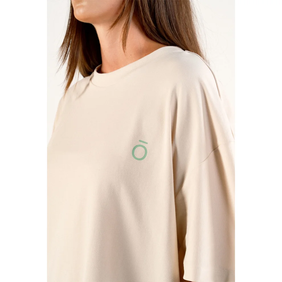 Okiiforme - Oversize T-shirt - O Logo - Il