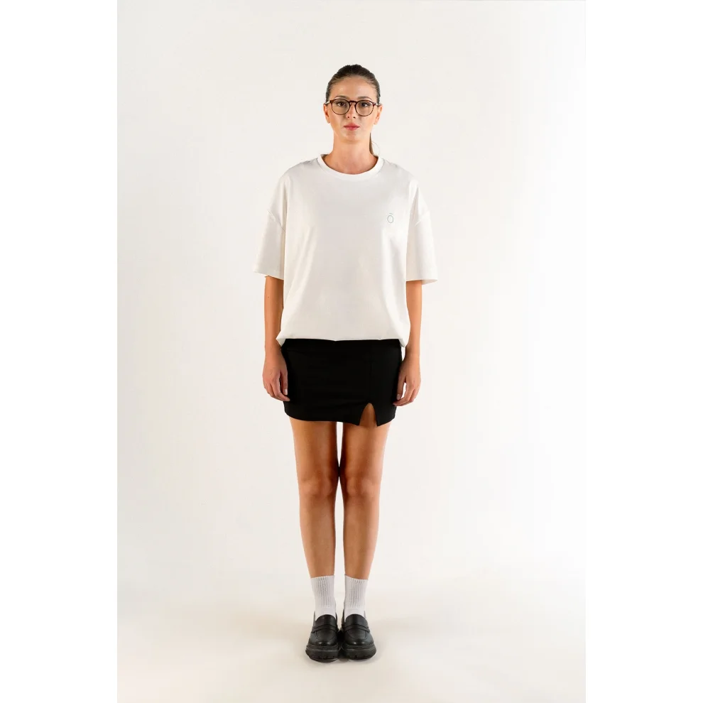 Okiiforme - Oversize T-shirt - O Logo - Il