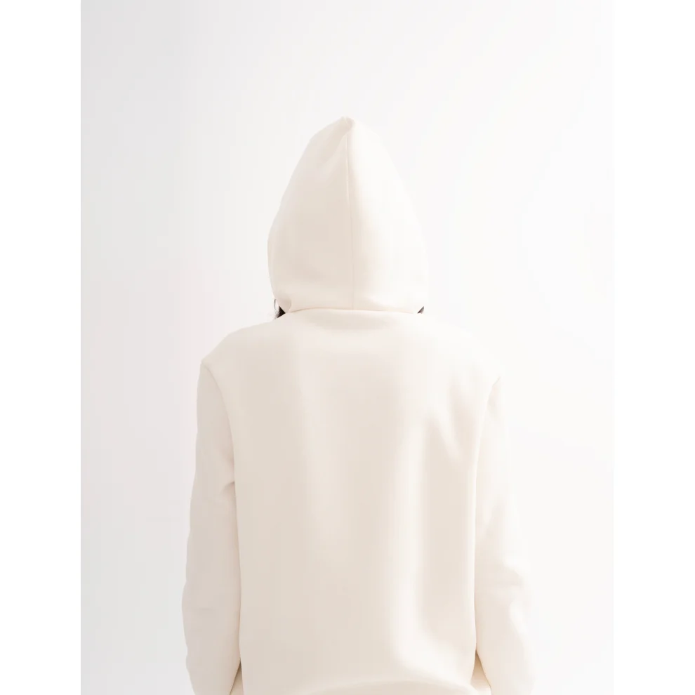 Sulh - Oversized Hoodie With High Neck And Inner Pocket Detail