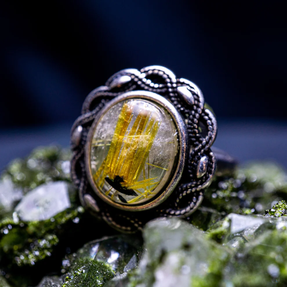 İndafelhayat - Floral Pattern Golden Rutile Quartz Ring