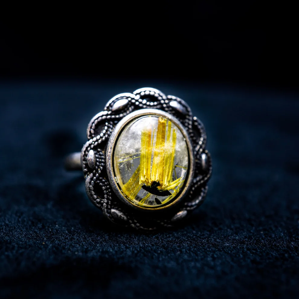 İndafelhayat - Floral Pattern Golden Rutile Quartz Ring